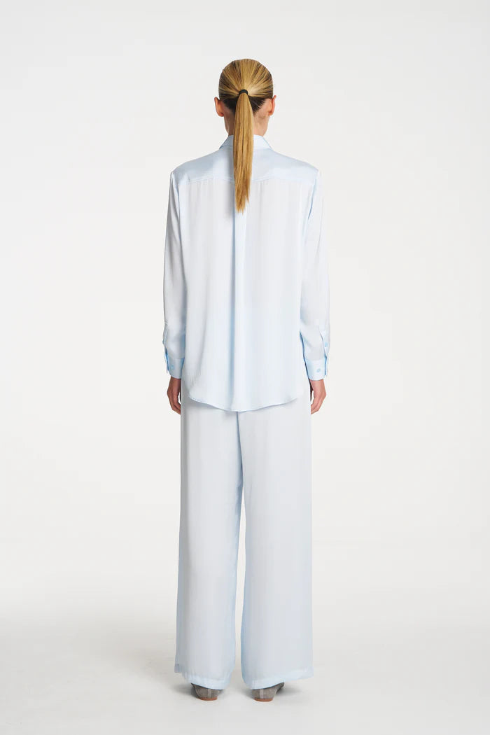 Soft Shirt in Mirror Satin - Glacier