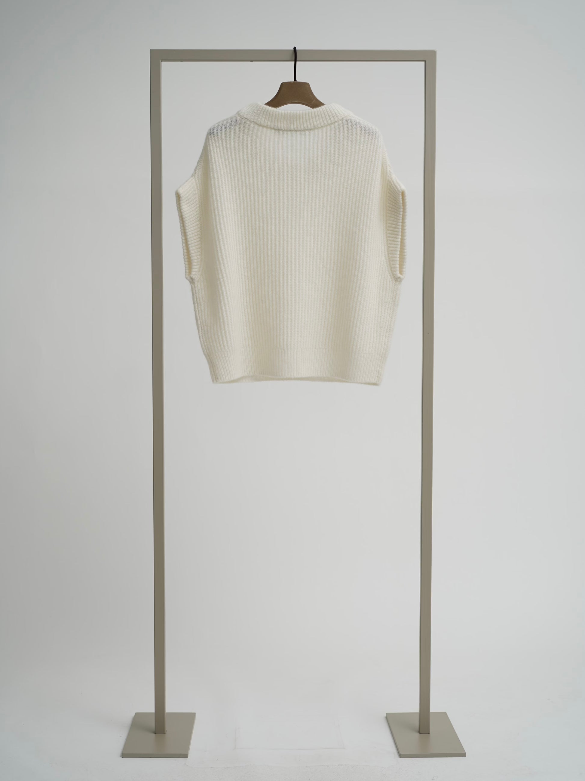 Ribbed Knit Vest - Cream