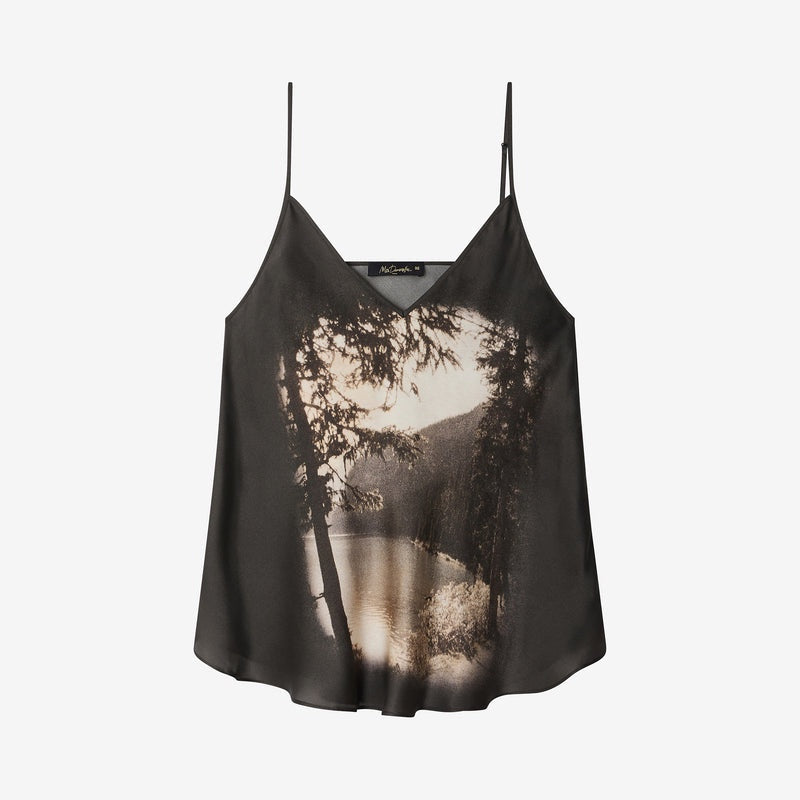 Aki Top