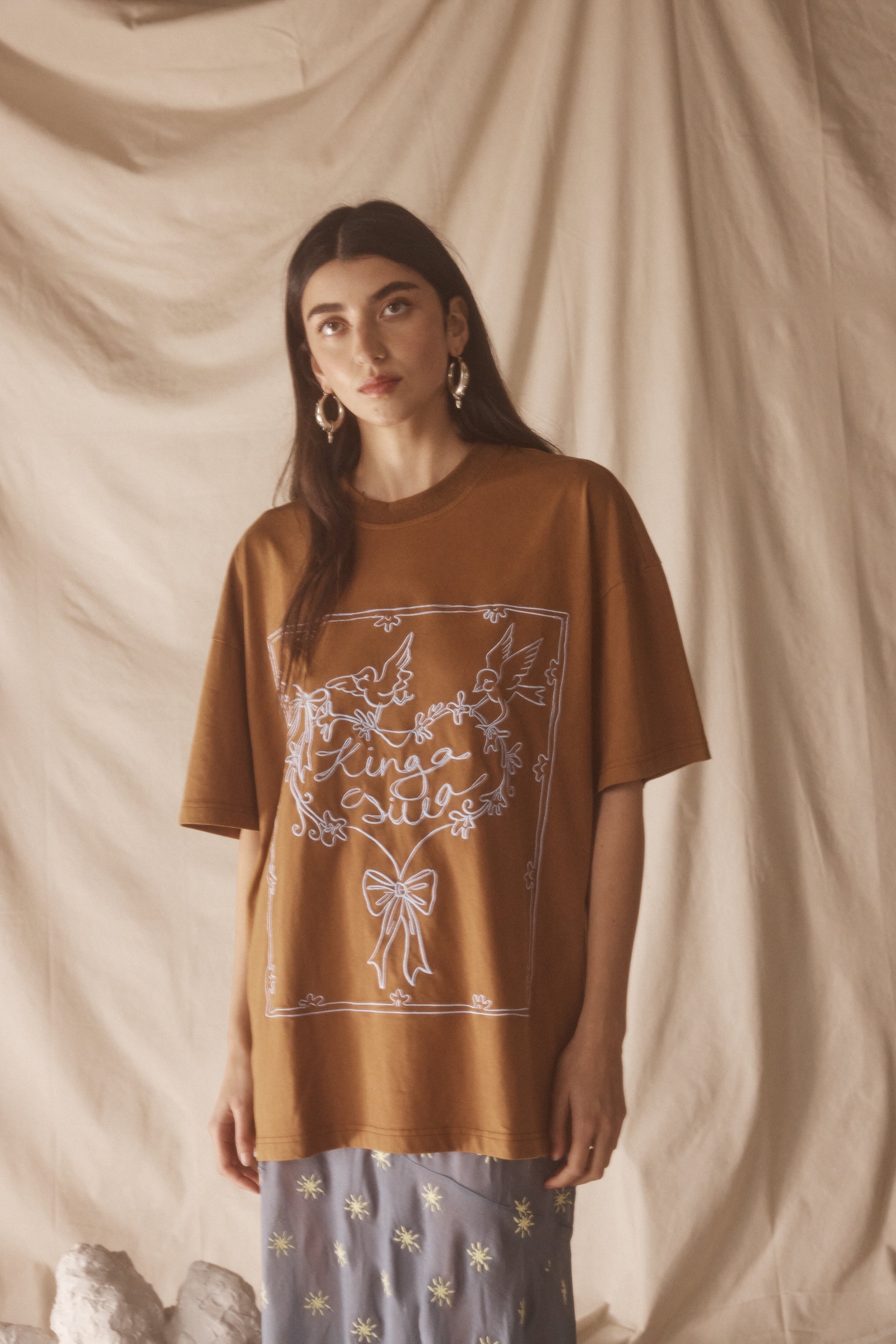 Amante Tee