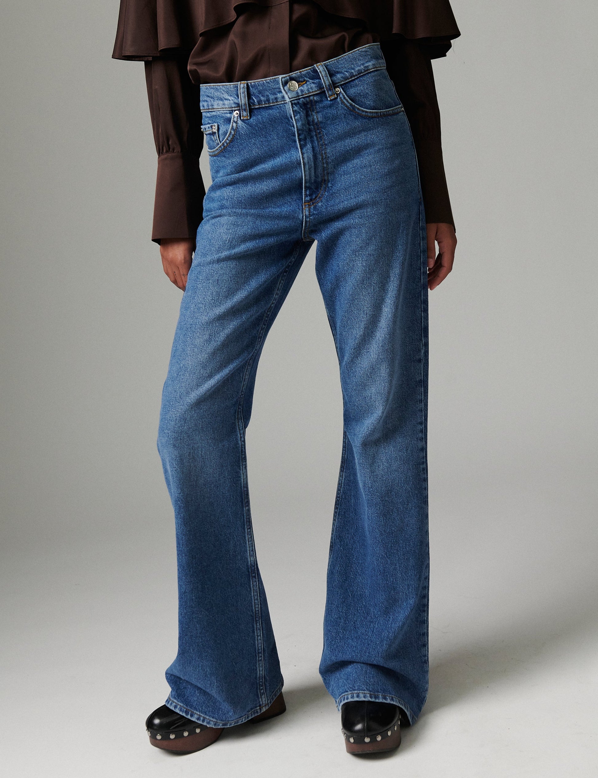Adama Jeans