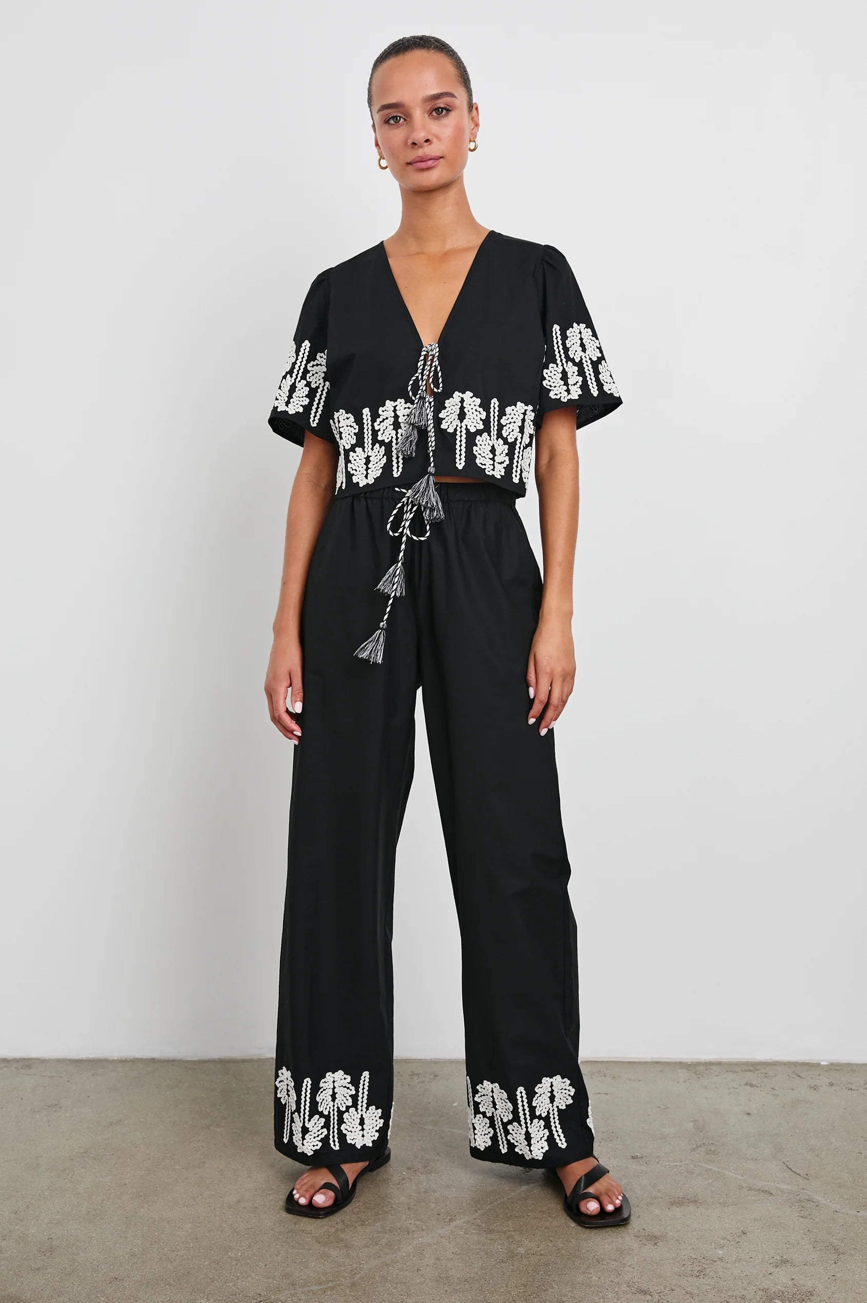 Emmie Pant - Black/Ivory Palm Trees