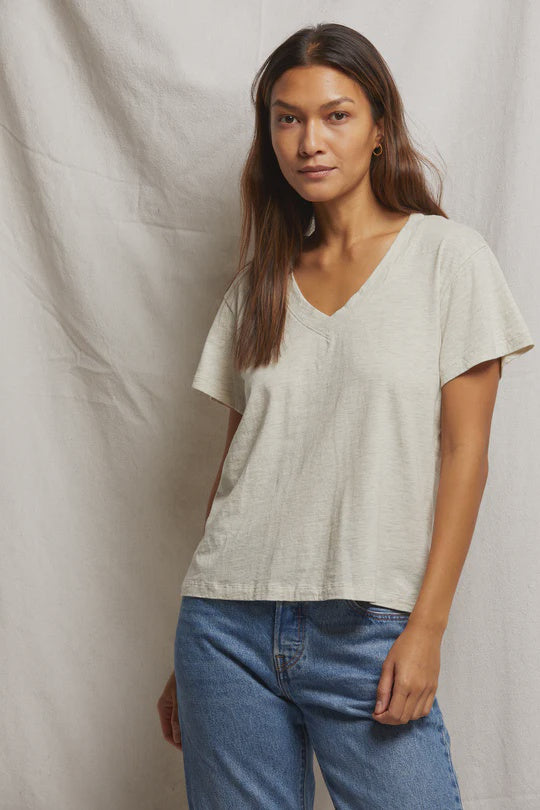 Hendrix Basic Vee - Oatmeal