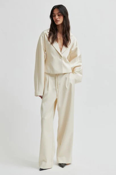 Dazzle Sateen Tie Front Pant