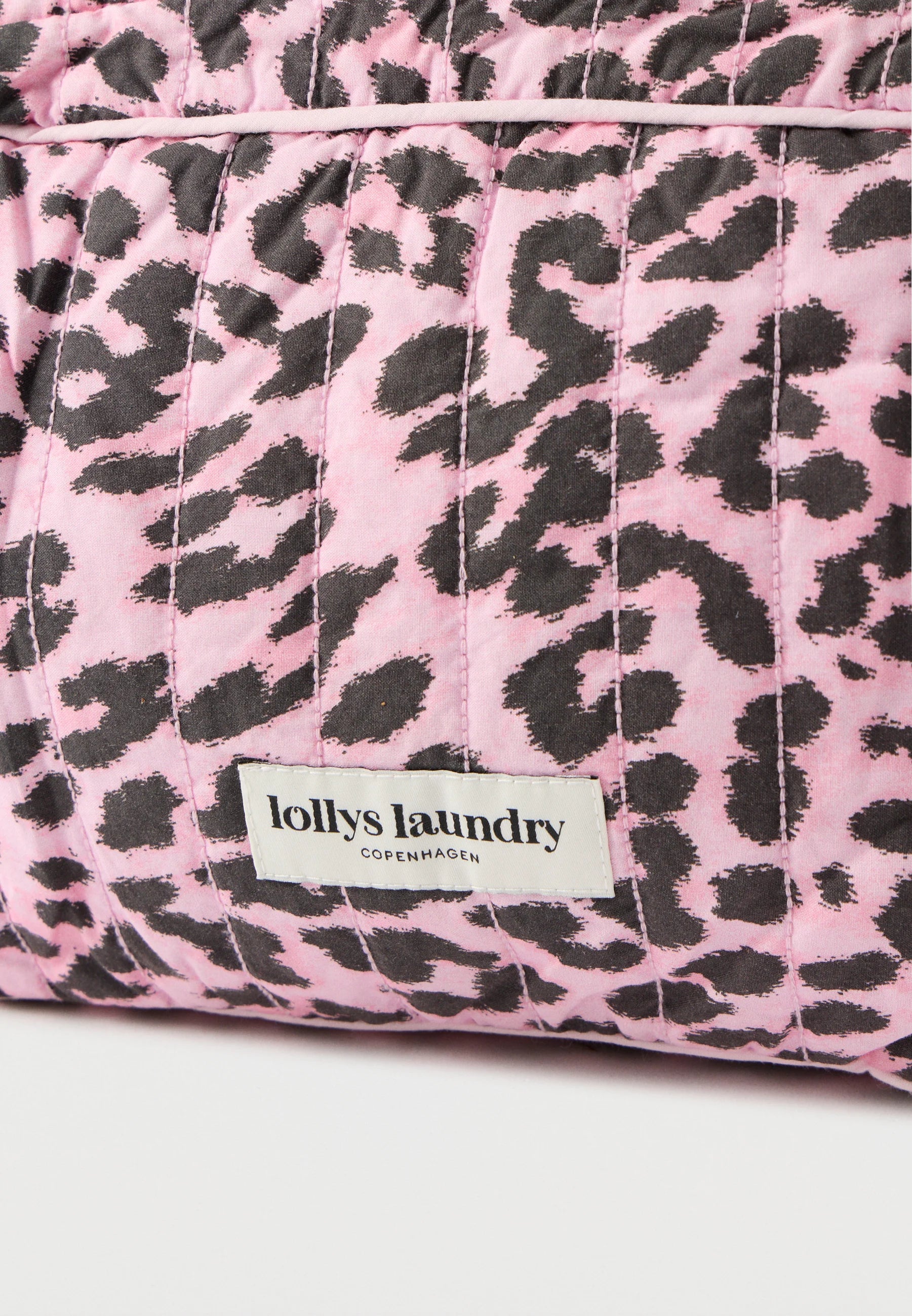 SeaLL Pink Leopard Toiletry Bag