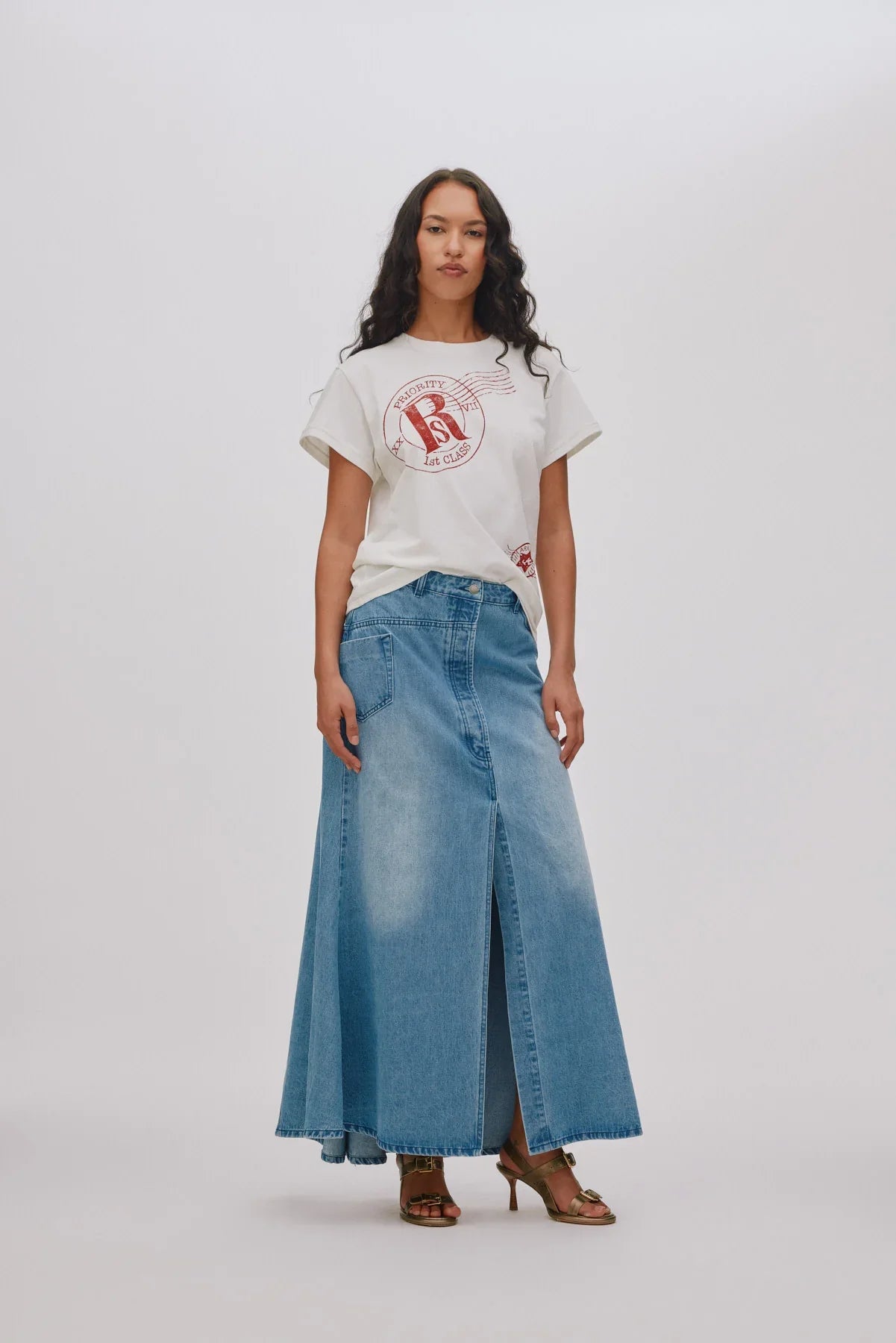 Ambla Postal Tee