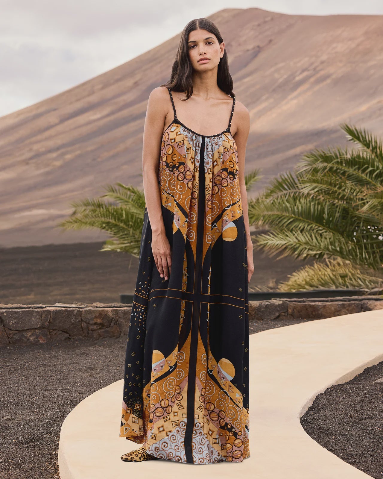 Mony Ocre/Black Dress