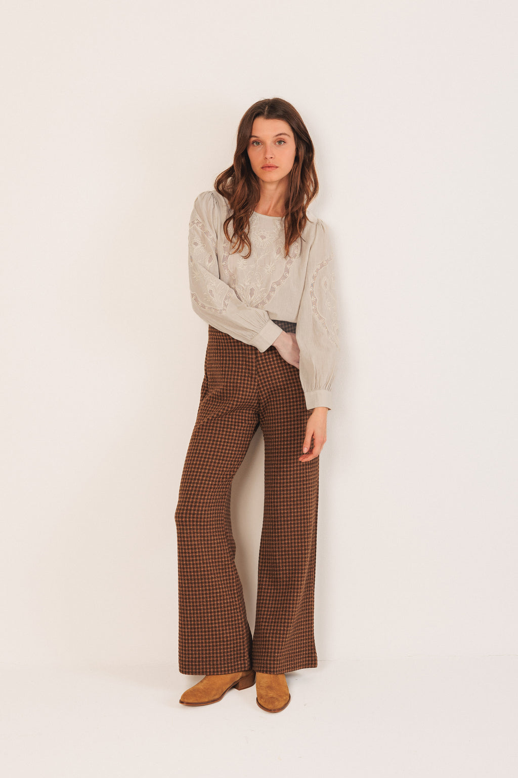 Round Neck Blouse with Lacework