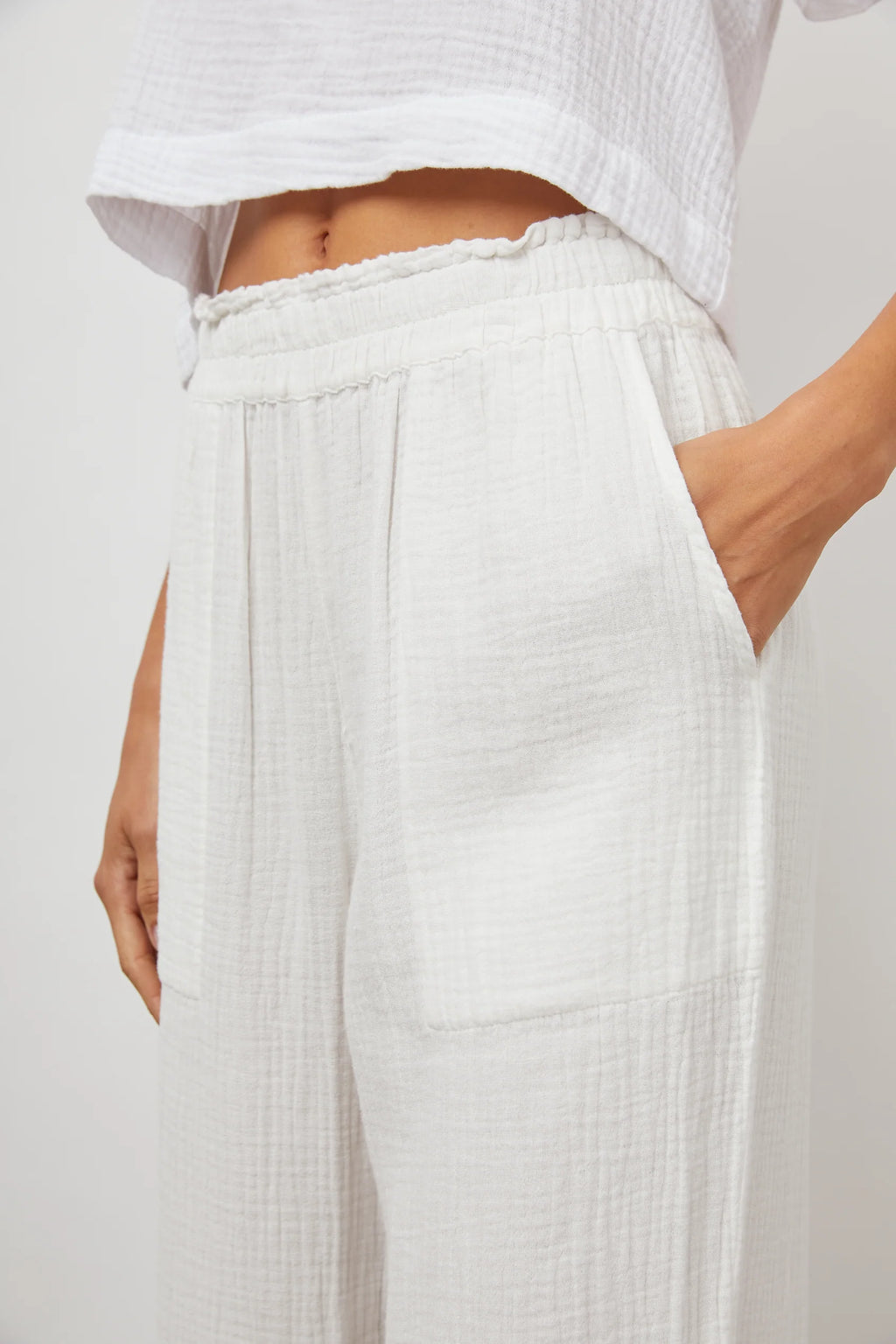 Leon Pant - White