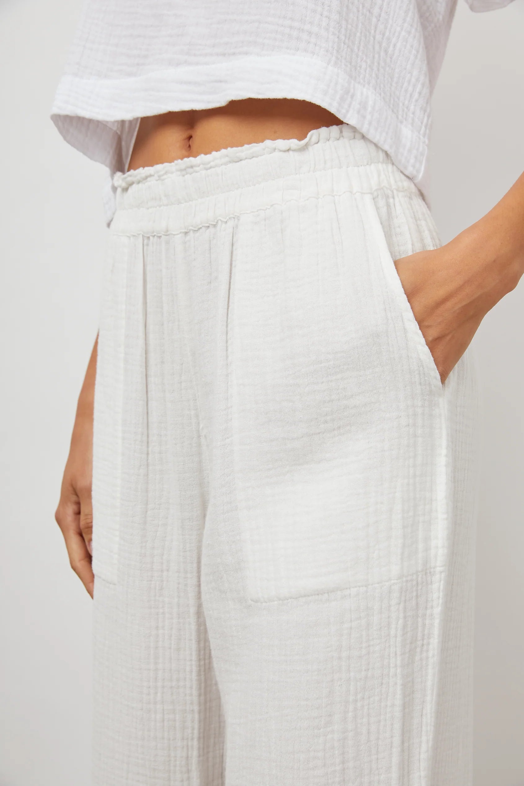 Leon Pant - White