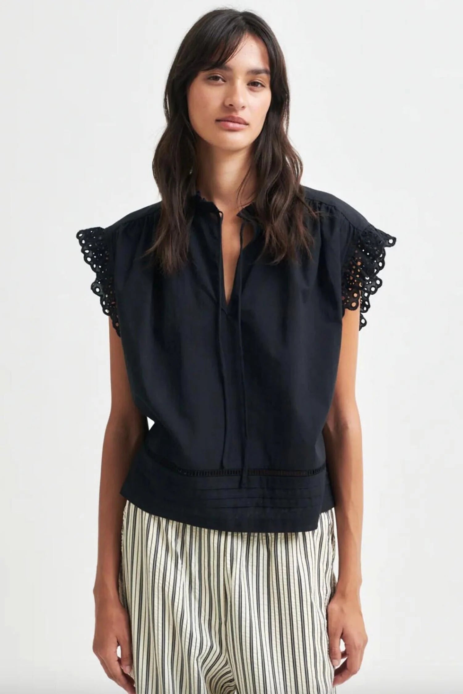 Limona Broderie Top
