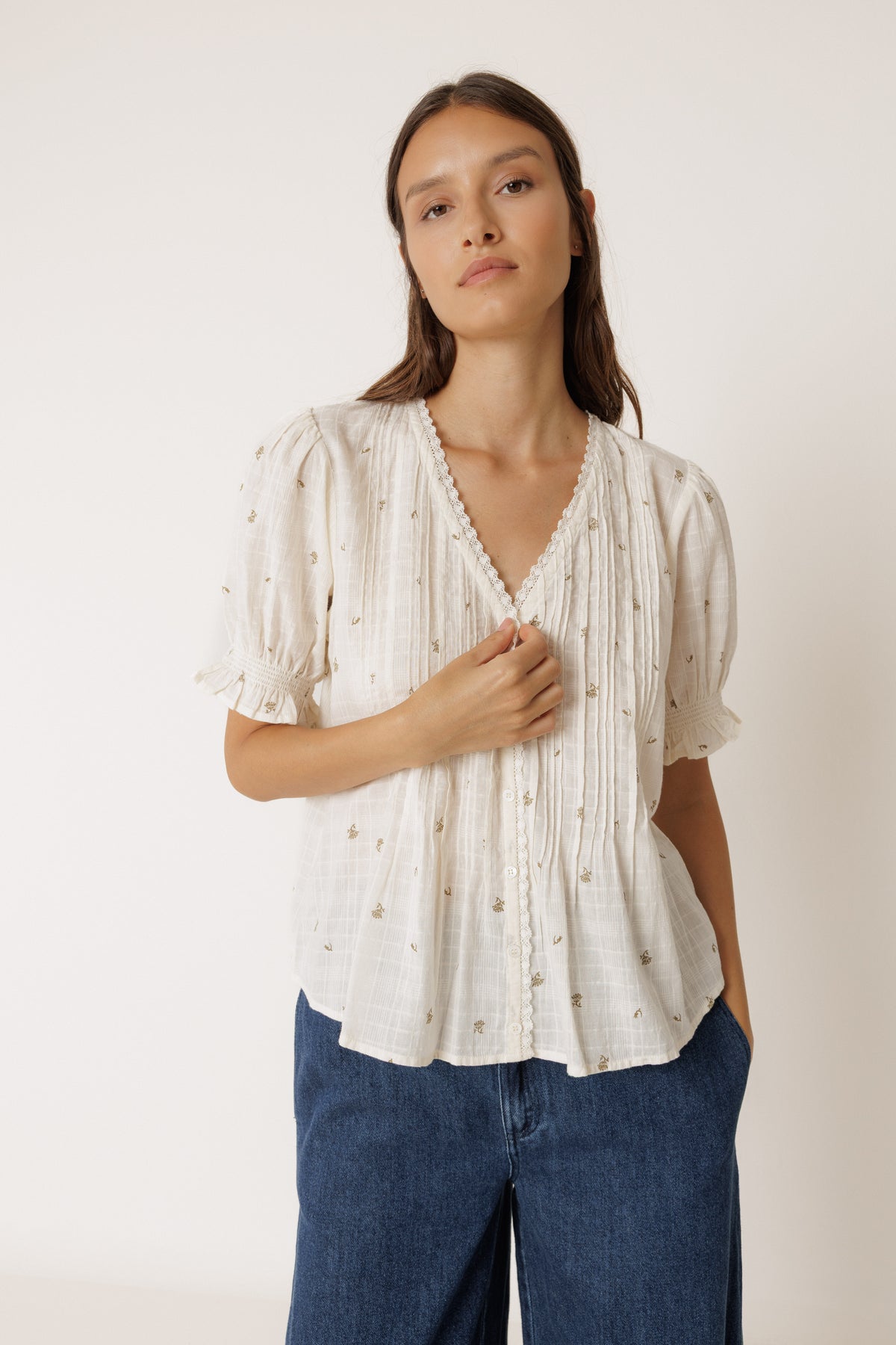 Puffed Sleeve Blouse