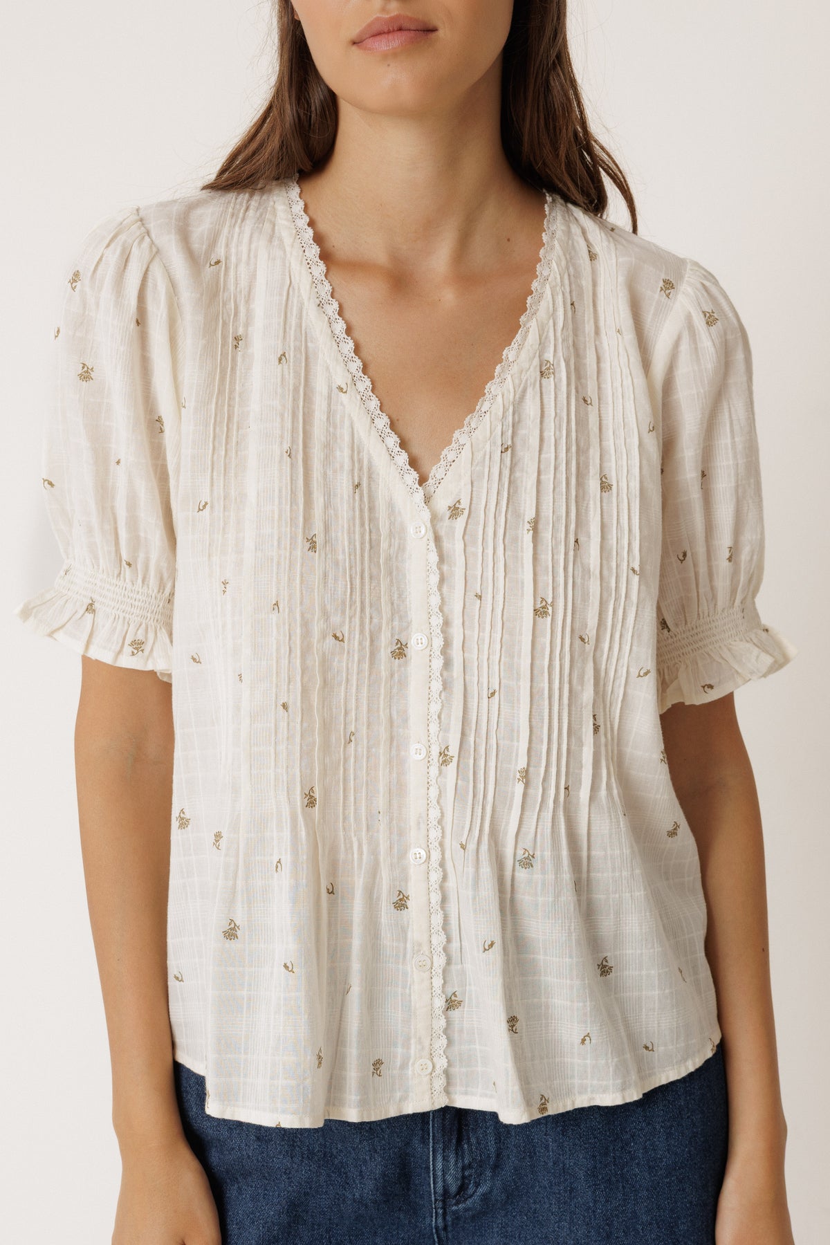 Boxy Schiffli Shirt