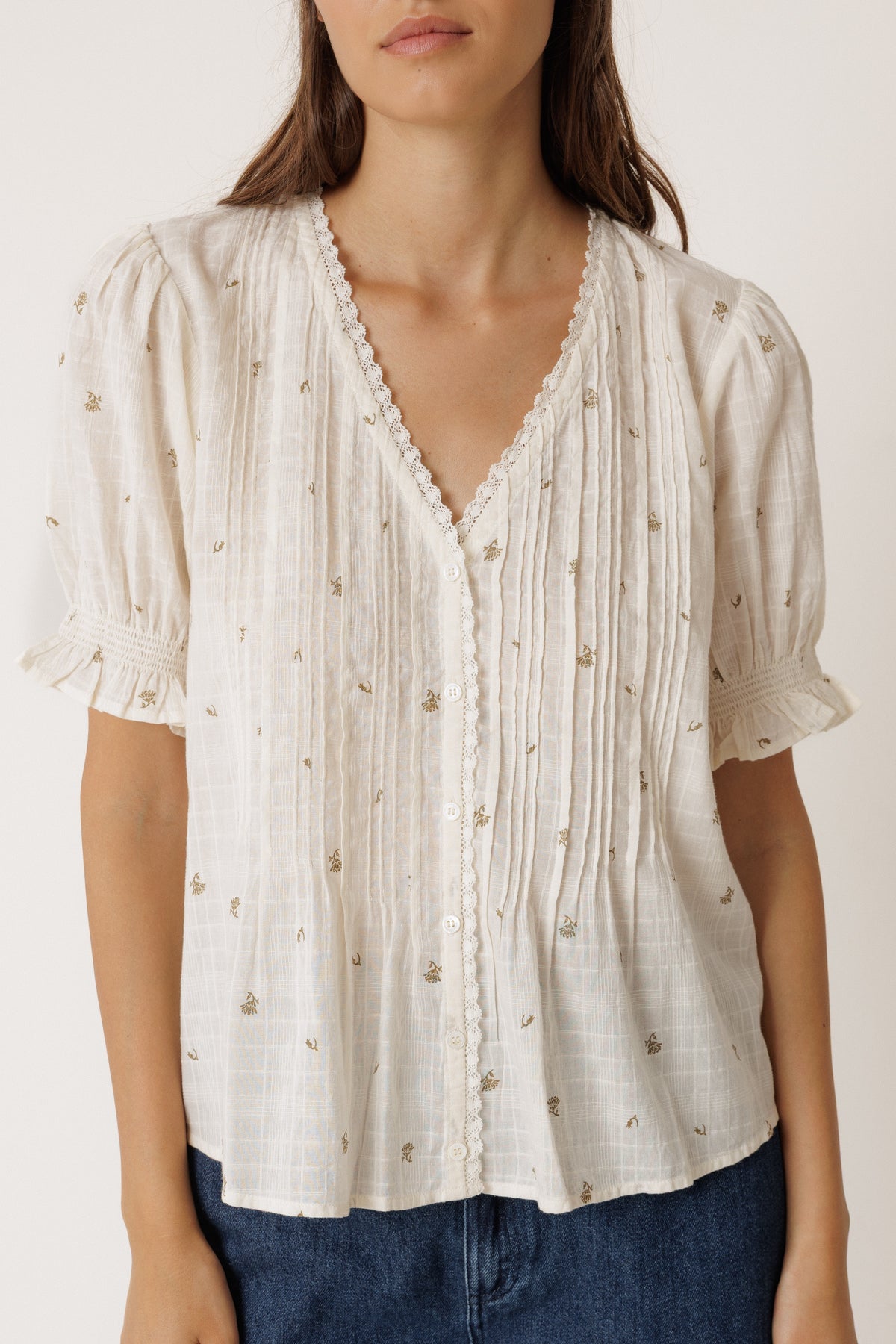 Puffed Sleeve Blouse