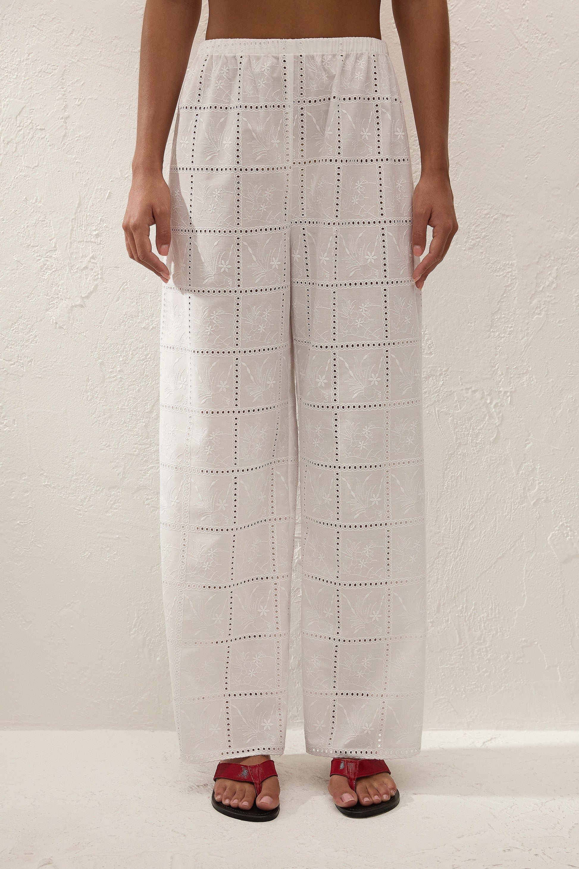 Mora Pant - Broderie Square