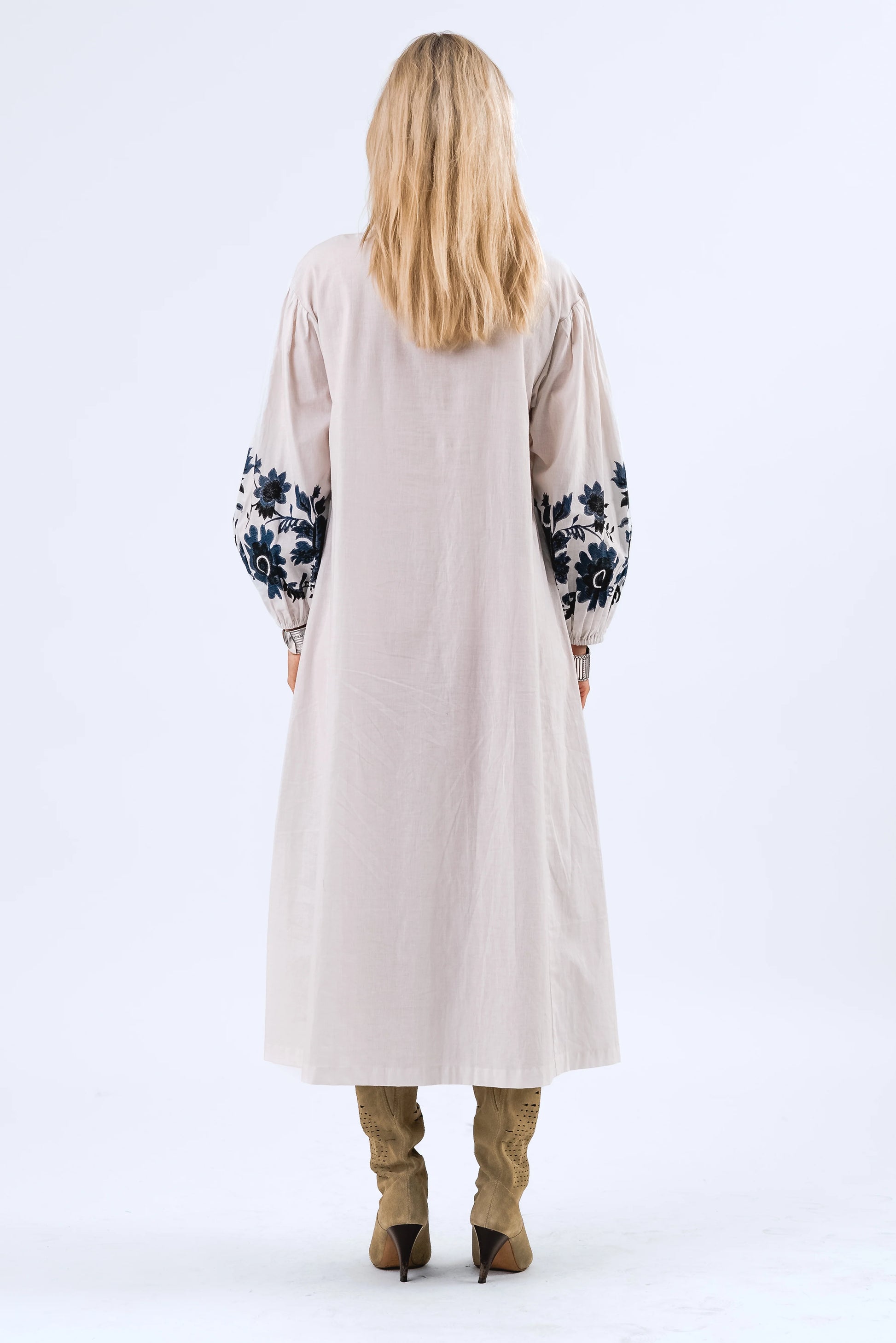 SiloLL Maxi Dress