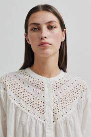Ericae Blouse