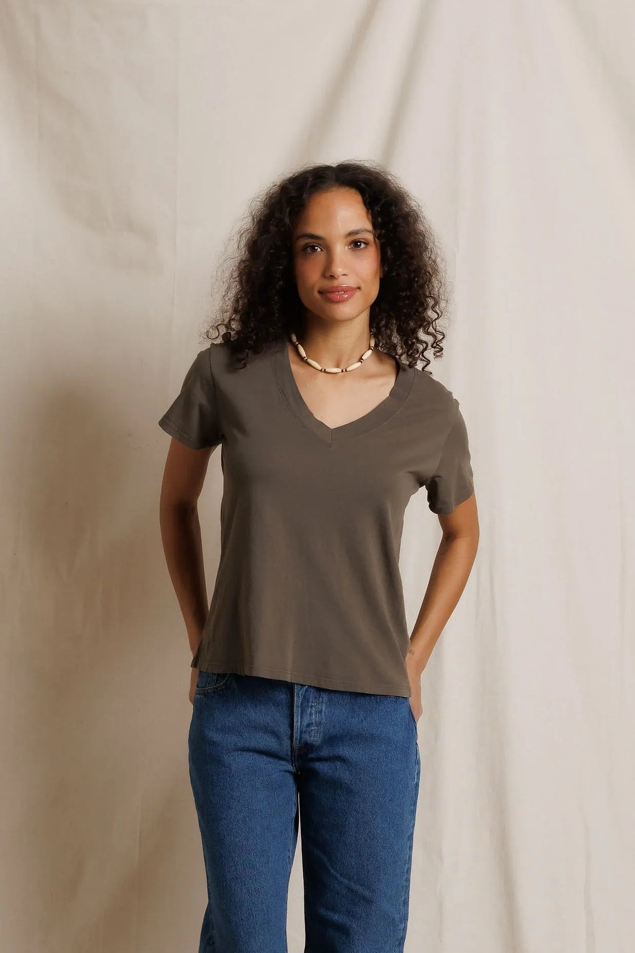 Hendrix V Neck Tee - Dark Olive
