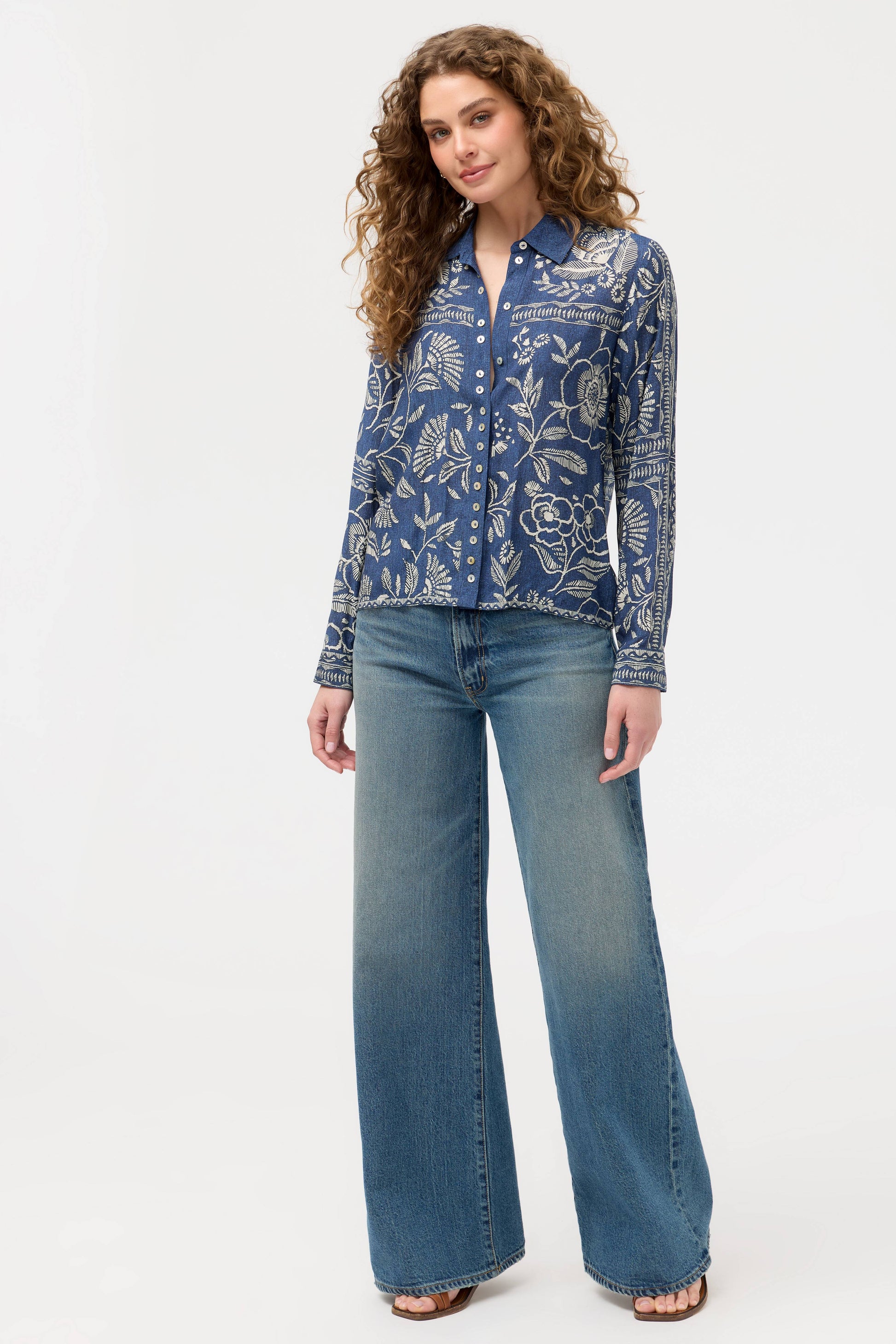 Button Shirt - Vaelis